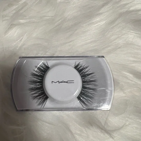 Three items - Picture 3 of 3